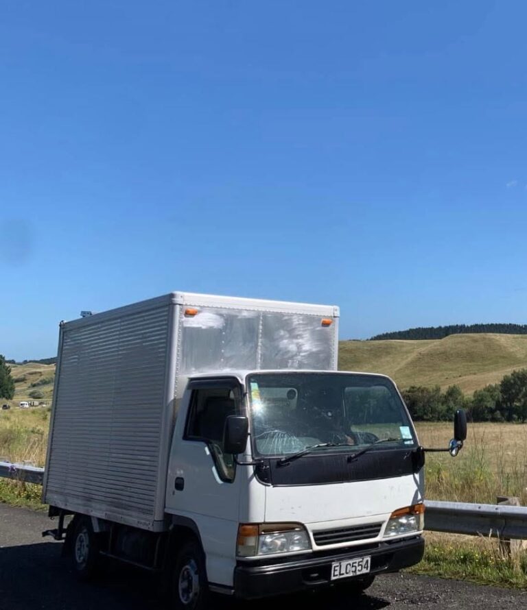 Central Relocations truck on a regional move